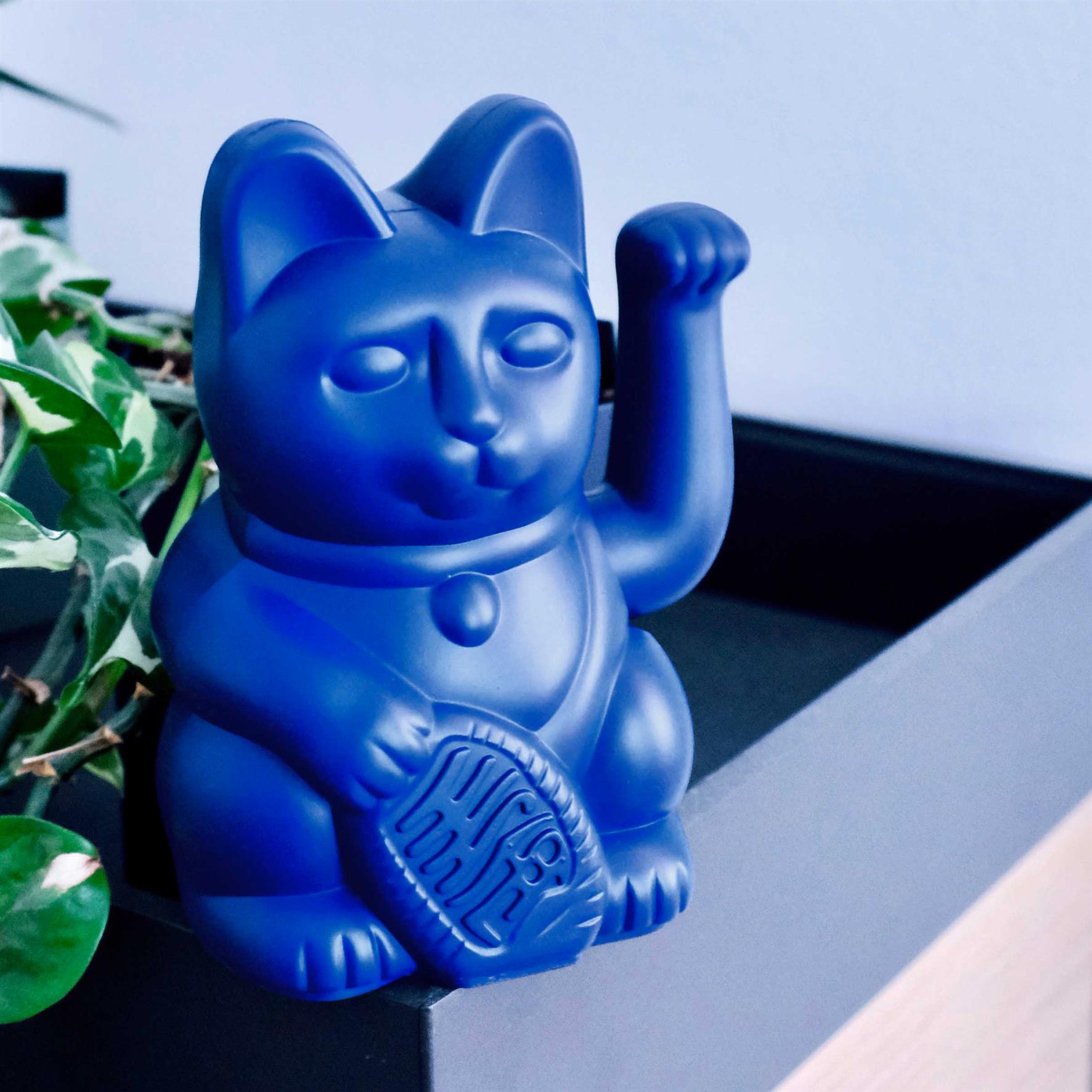 Winkekatze Dunkelblau Moodbild